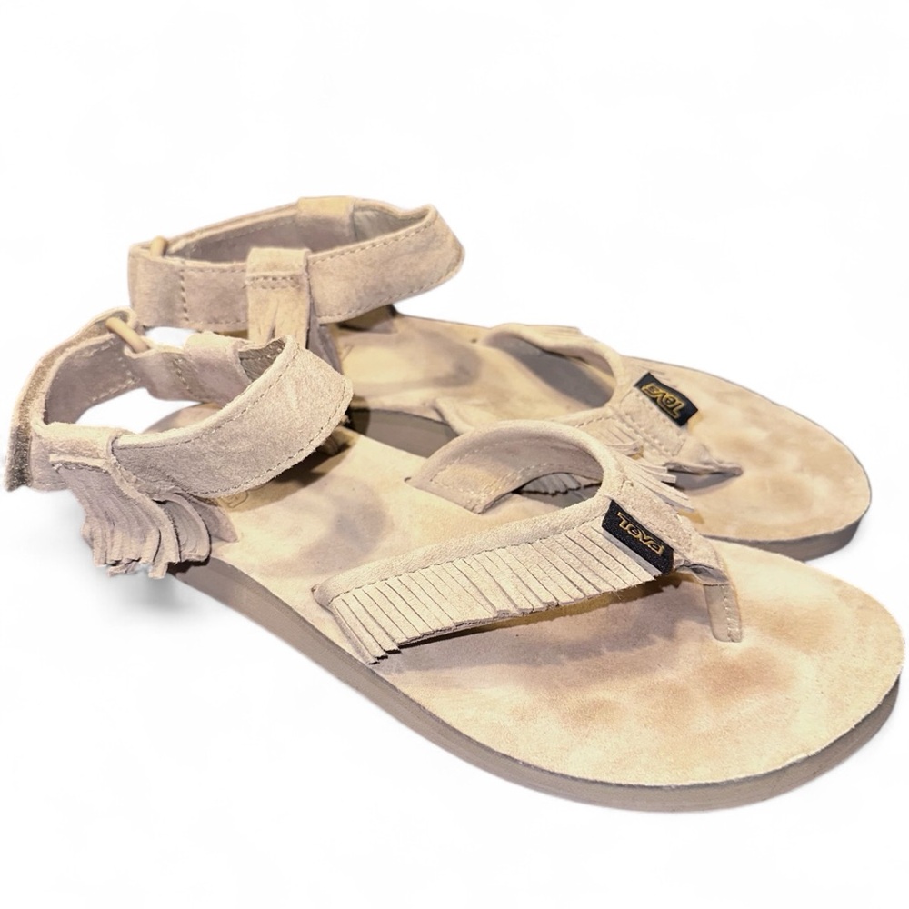 Teva Tan Sandals Minimalist Thong Design